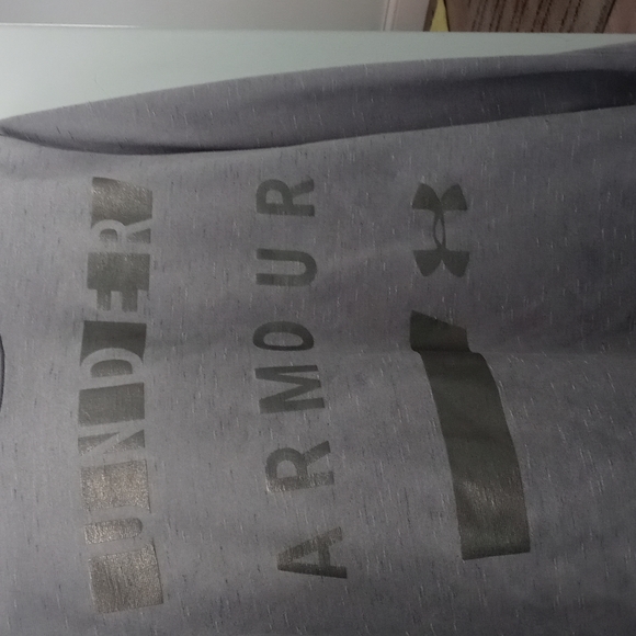 Under Armor - Picture 2 of 3